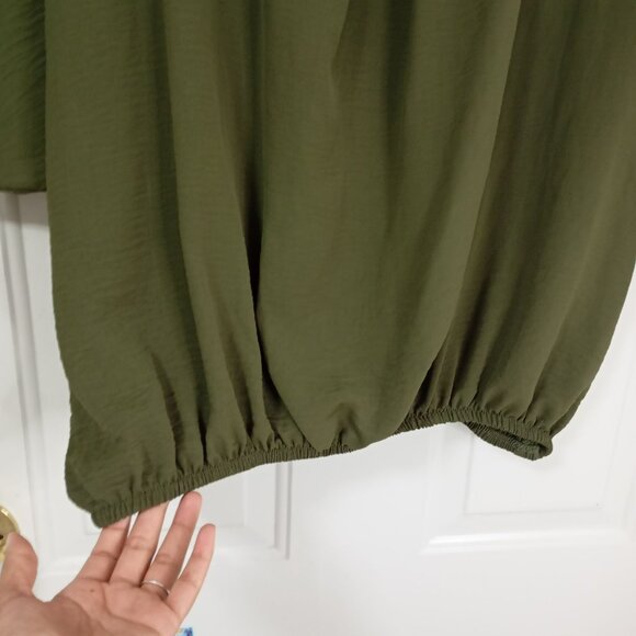 Cha Cha Vente Blouse Crochet Sleeve Detailing Elastic Hem Olive Green 3X Womens - Picture 3 of 9